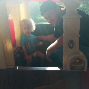 Meet your Posher, Travis